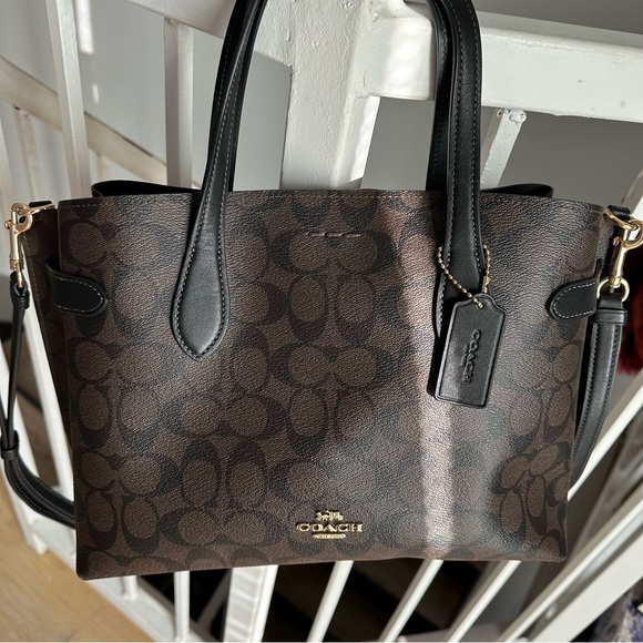 Coach Hanna Carryall Bag in Signature Canvas Jaquard - Picture 7 of 11